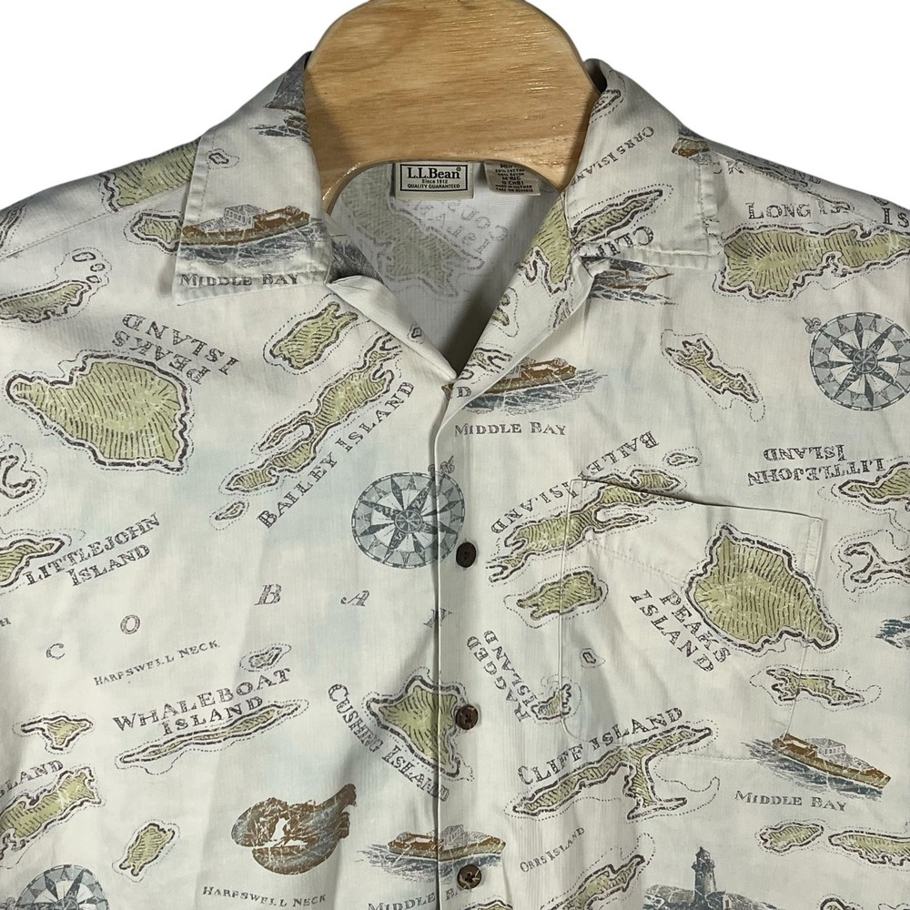 LL Bean Men Medium‎ Regular Cotton/Rayon Maine Islands Button Short Sleeve Shirt